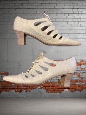 Harvin K Cutout Women's Ballroom Dance Shoe Creamy Ivory & Gold Etching